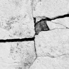 fissures sur le mur